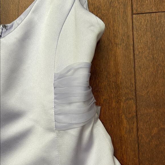 David's Bridal Lilac Formal Kids Dress, Perfect for Wedding Flower Girl, Size 6 - Picture 3 of 14